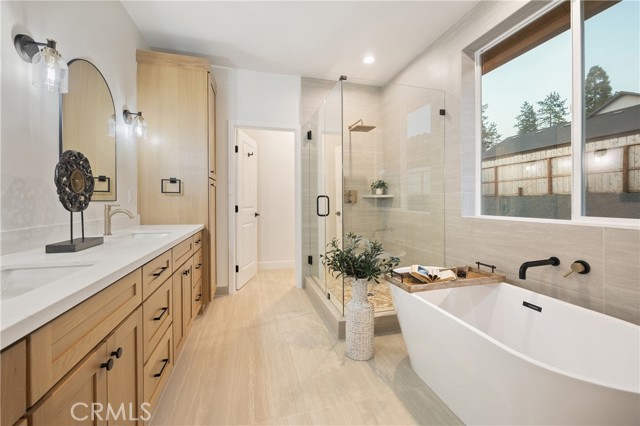 5869 Fickett Lane, Paradise CA: https://media.crmls.org/medias/4720cca5-1b4c-4c1e-b077-35def1945d24.jpg
