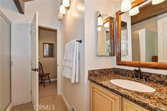 Detail Gallery Image 29 of 52 For 27513 W Shore Rd, Lake Arrowhead,  CA 92352 - 6 Beds | 4/1 Baths