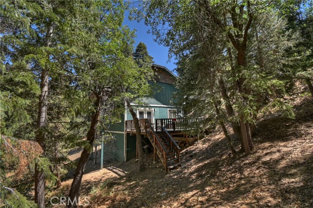 1134 Siskiyou Drive, Big Bear Lake CA: https://media.crmls.org/medias/4722045b-41a3-494d-b275-9fdb6233a9ee.jpg