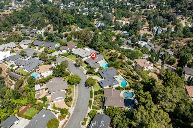 636 S Camino Cerrado, South Pasadena CA: https://media.crmls.org/medias/47223409-4bdb-40c7-bd8f-b6ff09bef60f.jpg
