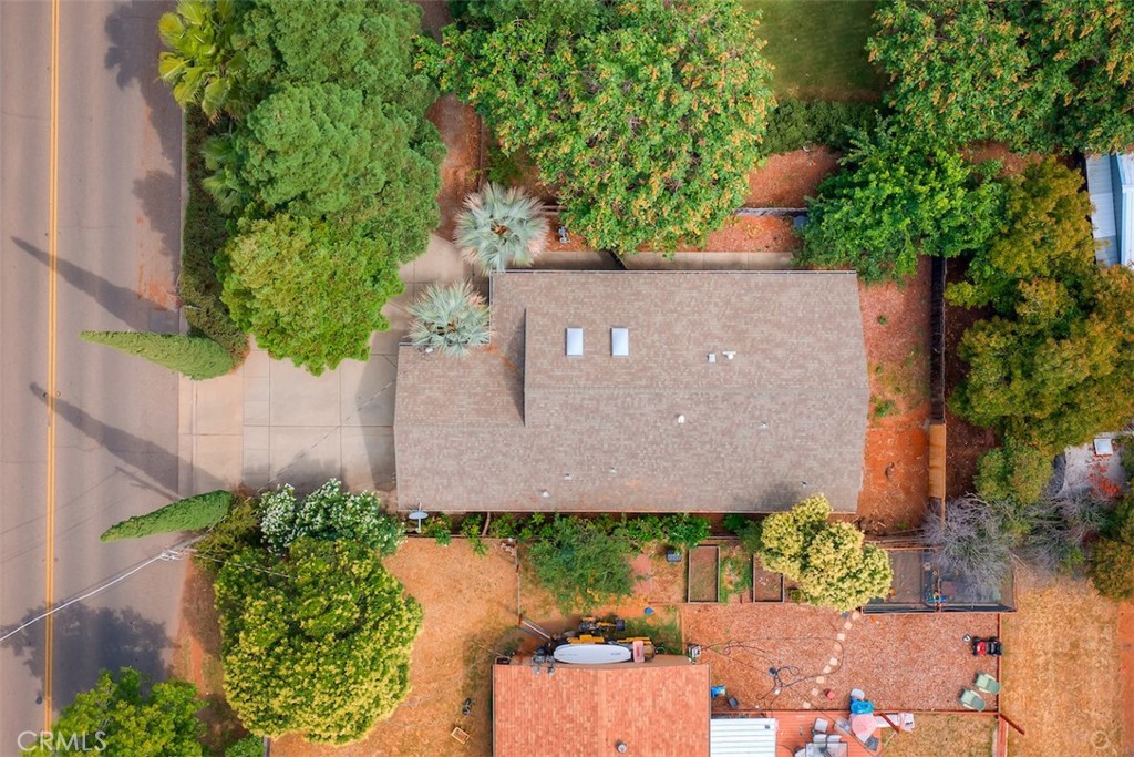 https://media.crmls.org/medias/472295ac-8b83-410e-9956-f3cb5a3766ed.jpg?preset=X-Large