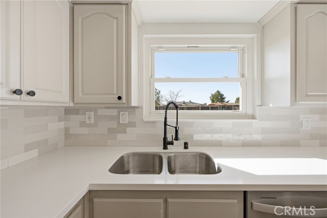 Detail Gallery Image 23 of 44 For 22267 Gayhead, Apple Valley,  CA 92307 - 3 Beds | 2 Baths