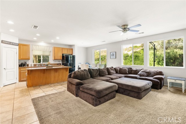 Detail Gallery Image 15 of 63 For 29778 Salmon St, Menifee,  CA 92584 - 5 Beds | 3 Baths