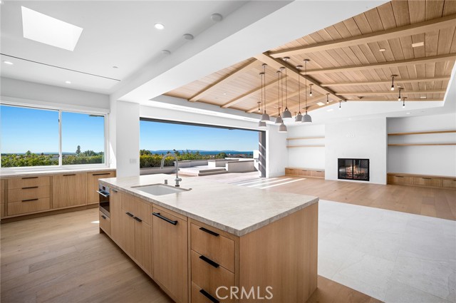 Detail Gallery Image 4 of 34 For 4607 Dorchester Rd, Corona Del Mar,  CA 92625 - 4 Beds | 4/1 Baths