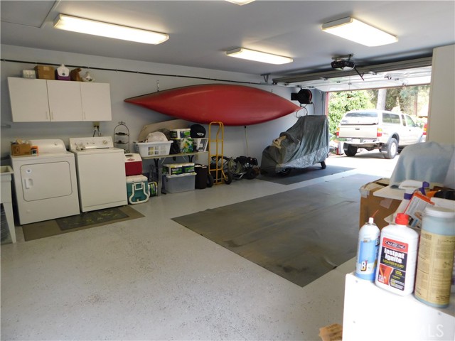 36976 SYCAMORE Drive, Mountain Home Village CA: https://media.crmls.org/medias/47231302-0b4a-463d-add2-e46e5108a30a.jpg