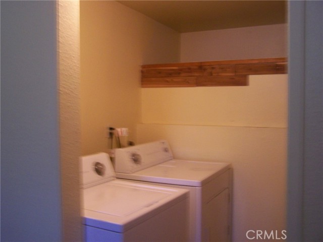 Detail Gallery Image 7 of 8 For 31414 Panorama Dr, Running Springs,  CA 92382 - 2 Beds | 1/1 Baths