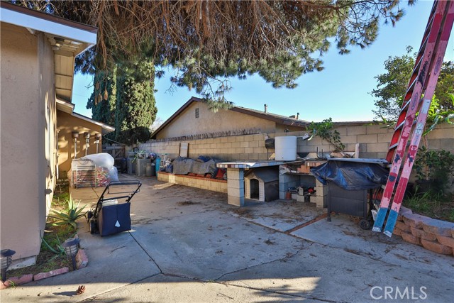 Detail Gallery Image 16 of 23 For 1820 Marine St, Santa Ana,  CA 92704 - 3 Beds | 1/1 Baths