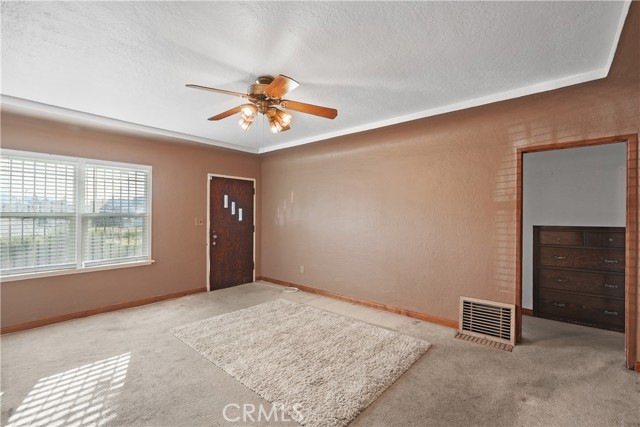 Detail Gallery Image 9 of 38 For 8440 Juniper Ave, Fontana,  CA 92335 - 2 Beds | 1 Baths