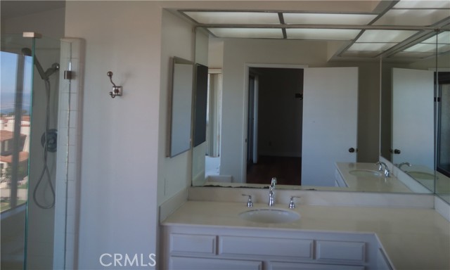 Detail Gallery Image 12 of 21 For 9 Hilltop, Rancho Palos Verdes,  CA 90275 - 3 Beds | 2/1 Baths