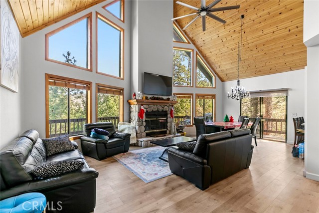 Thumbnail for 1612 Lassen Way, –, CA 93222