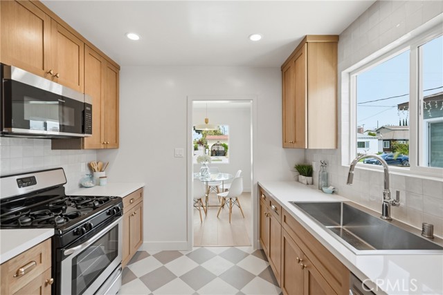 4750 W 133rd, Hawthorne CA: https://media.crmls.org/medias/4726dad9-38ec-4abe-94f6-1a8fe6d9c961.jpg