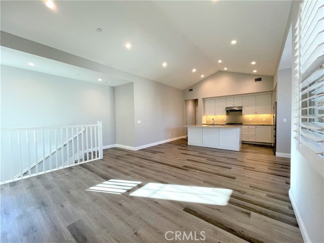 Detail Gallery Image 7 of 25 For 202 Bishop, Irvine,  CA 92620 - 2 Beds | 2 Baths