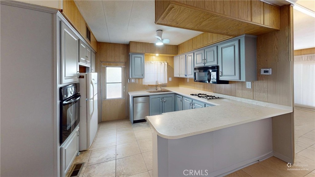MLS #OC26155985 image #4