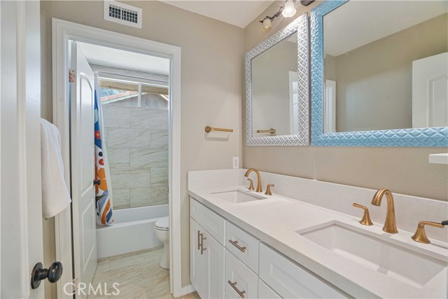 Detail Gallery Image 25 of 45 For 27624 Briarcliff Pl, Valencia,  CA 91354 - 5 Beds | 3 Baths