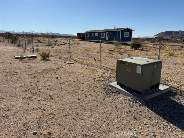 60588 Herdmans Road, Landers CA: https://media.crmls.org/medias/4729186d-8e7d-4dd6-b1c6-b73c7fe22030.jpg