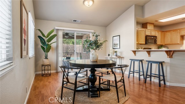 Detail Gallery Image 9 of 36 For 592 Desiree Ln, Chico,  CA 95973 - 4 Beds | 2 Baths