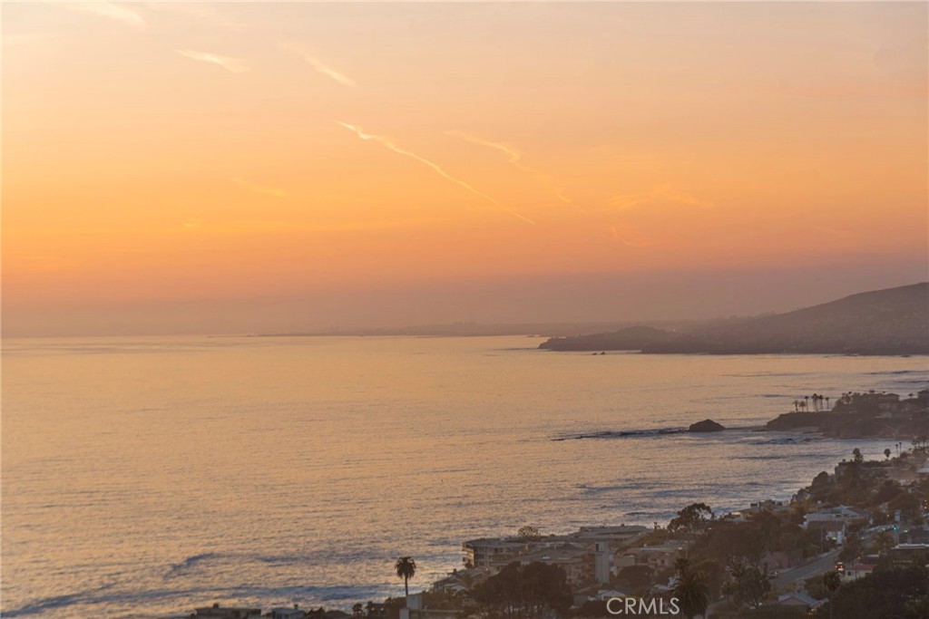 https://media.crmls.org/medias/47294ebf-283e-4851-8d7e-e20d60e2e99c.jpg?preset=X-Large
