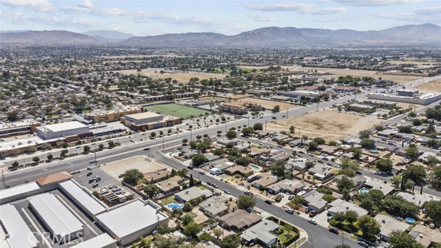 Detail Gallery Image 5 of 36 For 38434 Pond Ave, Palmdale,  CA 93550 - 4 Beds | 2 Baths