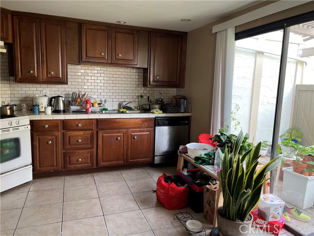 Detail Gallery Image 13 of 31 For 9069 Collier Ln #45,  Westminster,  CA 92683 - 3 Beds | 2 Baths