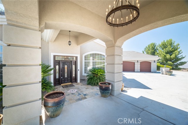 Detail Gallery Image 4 of 75 For 23035 Sky Mesa Rd, Homeland,  CA 92548 - 4 Beds | 3 Baths