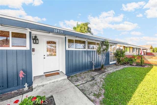 Detail Gallery Image 3 of 50 For 10919 1st, Whittier,  CA 90603 - 4 Beds | 2 Baths