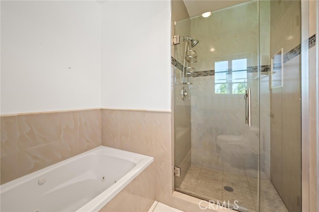 22606 Archwood Street photo 26