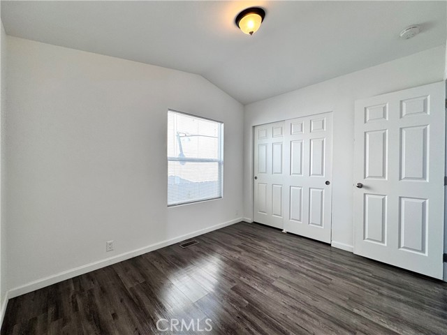 7560 Woodman Place, Van Nuys CA: https://media.crmls.org/medias/472be494-f62f-456c-b736-95762a8ab22b.jpg