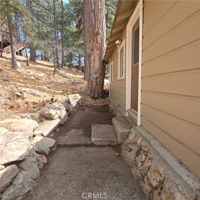 31662 Panorama Drive, Running Springs CA: https://media.crmls.org/medias/472d021d-bd52-4e36-ab19-91d69e45a019.jpg