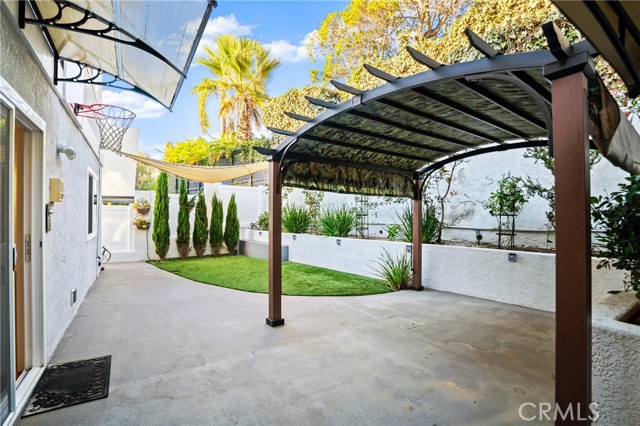 714 N Juanita Avenue, Redondo Beach CA: https://media.crmls.org/medias/472d580c-976a-49df-b364-2c1cb5db5c6f.jpg