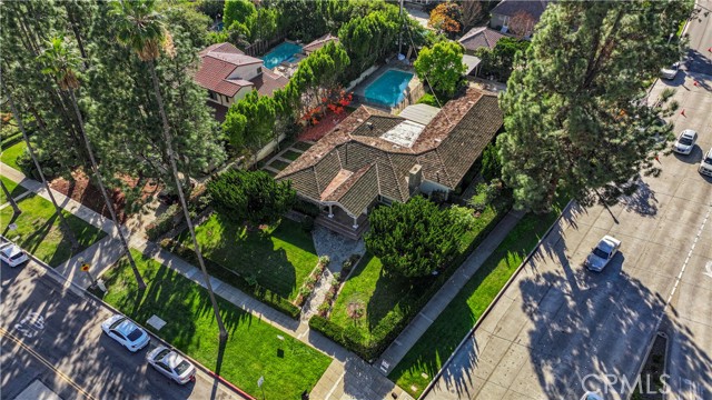 1701 Virginia, San Marino CA: https://media.crmls.org/medias/472def4d-6b93-450a-b2c4-7a7fa71905c9.jpg