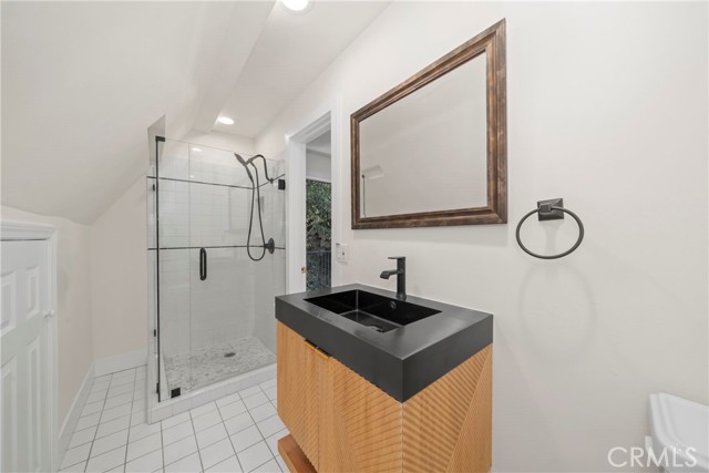 2404 N Poinsettia, Santa Ana CA: https://media.crmls.org/medias/472ec42b-35e7-43be-9b94-98e93ec938f5.jpg