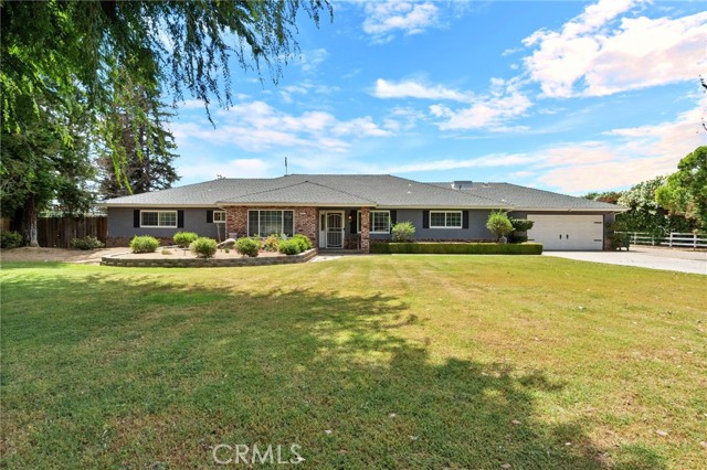 Detail Gallery Image 1 of 52 For 9331 E Mesa Ave, Clovis,  CA 93619 - 3 Beds | 2/1 Baths