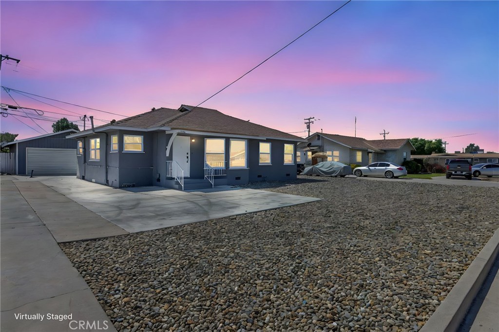 1483 E Bardsley Avenue