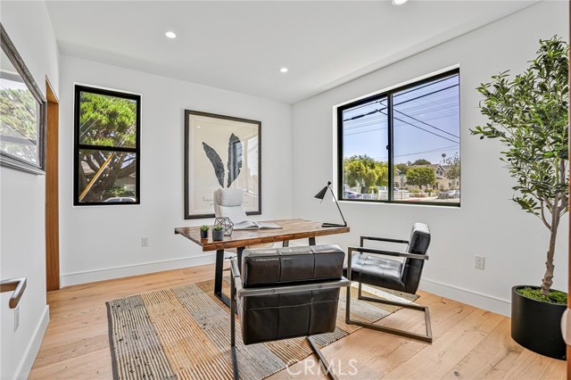 1003 S Prospect Ave, Redondo Beach CA: https://media.crmls.org/medias/472f96aa-f996-466c-86f8-bbc5112b3e2a.jpg