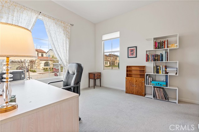 Detail Gallery Image 25 of 72 For 18696 Cedar Crest Dr, Canyon Country,  CA 91387 - 3 Beds | 2/1 Baths