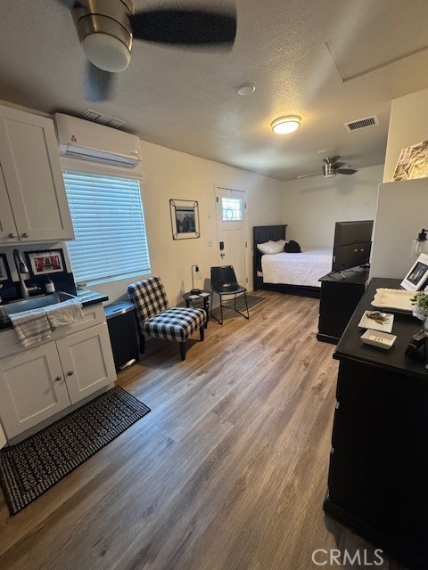 Detail Gallery Image 5 of 12 For 1418 Oxford, Claremont,  CA 91711 - 0 Beds | 1 Baths