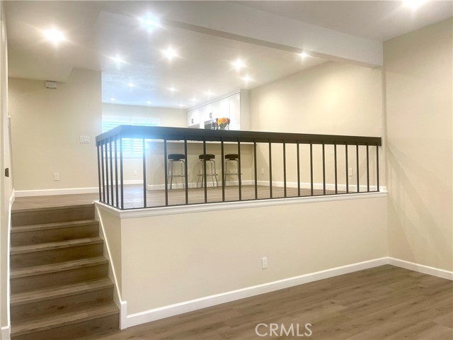 Detail Gallery Image 8 of 24 For 22271 Erwin St, Woodland Hills,  CA 91367 - 3 Beds | 2/1 Baths