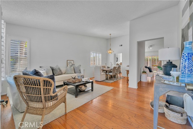 Detail Gallery Image 2 of 22 For 4487 Cedar Branch Ct, Moorpark,  CA 93021 - 3 Beds | 2 Baths