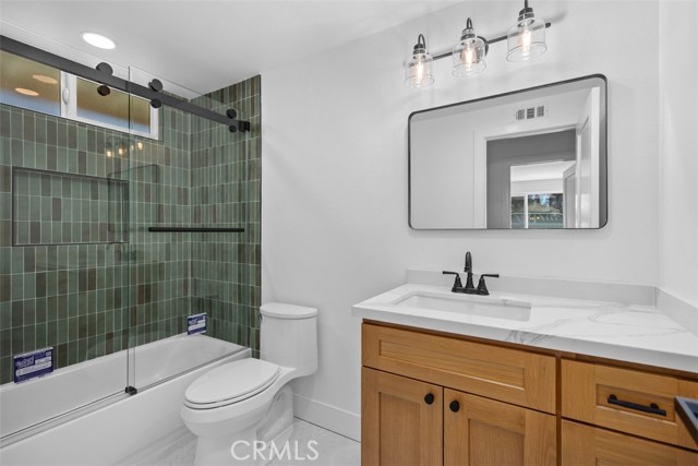 Detail Gallery Image 10 of 25 For 21081 Paseo Verdura, Lake Forest,  CA 92630 - 4 Beds | 3 Baths