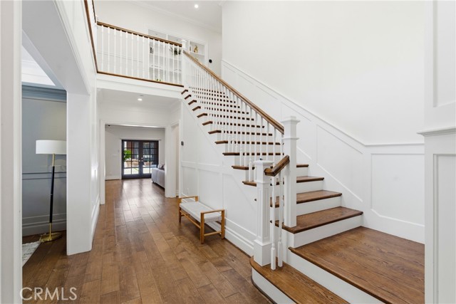 Detail Gallery Image 16 of 37 For 4469 Stern Ave, Sherman Oaks,  CA 91423 - 5 Beds | 5 Baths