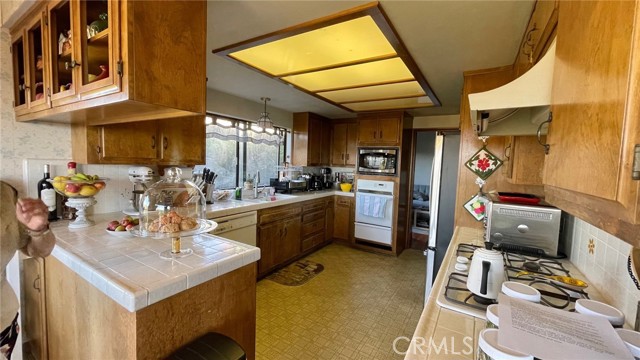 549 Via Del Monte, Palos Verdes Estates, California 90274, 3 Bedrooms Bedrooms, ,2 BathroomsBathrooms,Residential,Sold,Via Del Monte,RS23046768