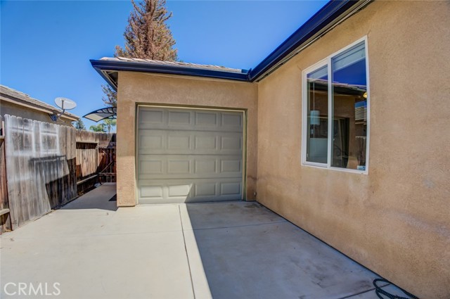 12109 Childress Street, Bakersfield CA: https://media.crmls.org/medias/47325988-e0e5-482a-afbd-6bf5aebec832.jpg