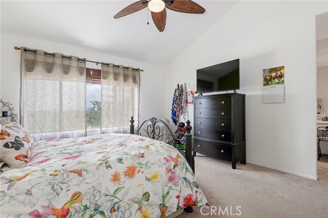 15760 Midwood Drive, Granada Hills CA: https://media.crmls.org/medias/4732abef-1059-4727-b61e-f5da2a08cd7a.jpg