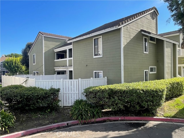 32 Laurel Lane, Aliso Viejo, California 92656, 2 Bedrooms Bedrooms, ,1 BathroomBathrooms,Residential Lease,For Rent,32 Laurel Lane,CRPW24214890