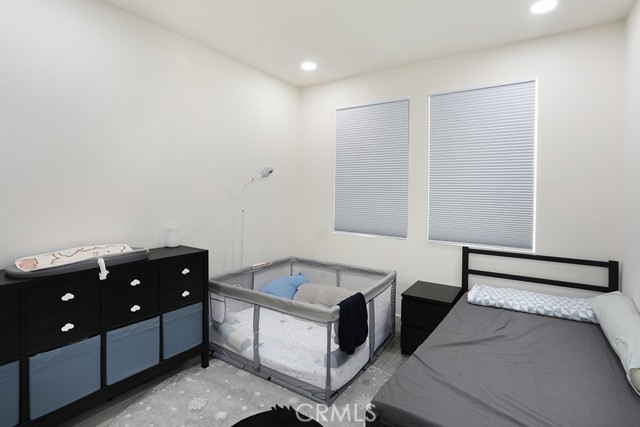 Detail Gallery Image 6 of 28 For 4067 Summer, Corona,  CA 92883 - 3 Beds | 2 Baths