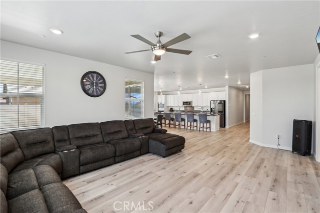 29167 Moraga Street, Menifee CA: https://media.crmls.org/medias/4733d868-a48e-4aa4-85f3-4b4f5afac24f.jpg