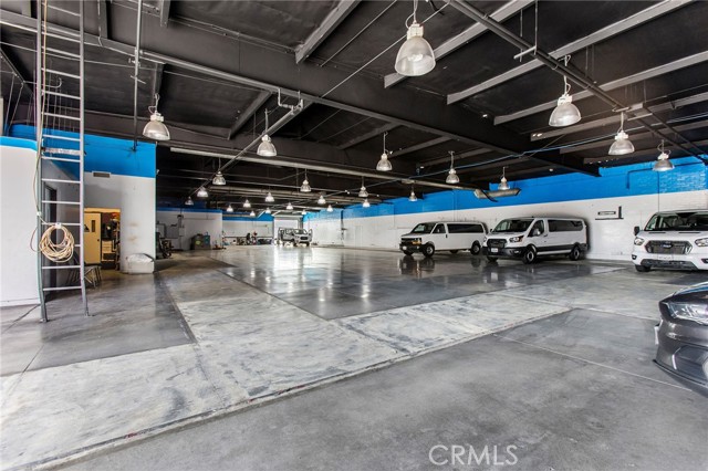 Image 4 of 16 For 8515 La Cienega Boulevard