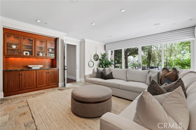20 Cherry Hills Lane, Newport Beach CA: https://media.crmls.org/medias/47347f2b-e1a1-4f50-aeda-94c7665b96da.jpg