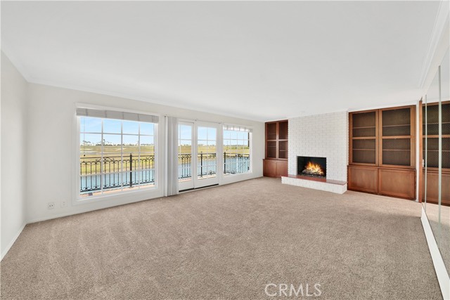 Detail Gallery Image 11 of 39 For 415 Canal St, Newport Beach,  CA 92663 - 4 Beds | 2/1 Baths