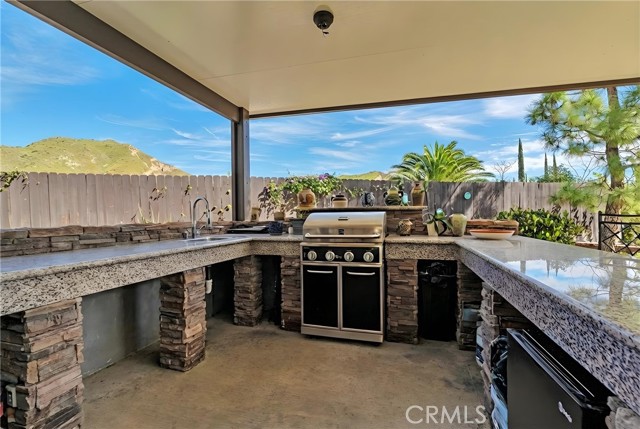 Detail Gallery Image 50 of 59 For 29857 Wistaria Valley, Canyon Country,  CA 91387 - 3 Beds | 3 Baths